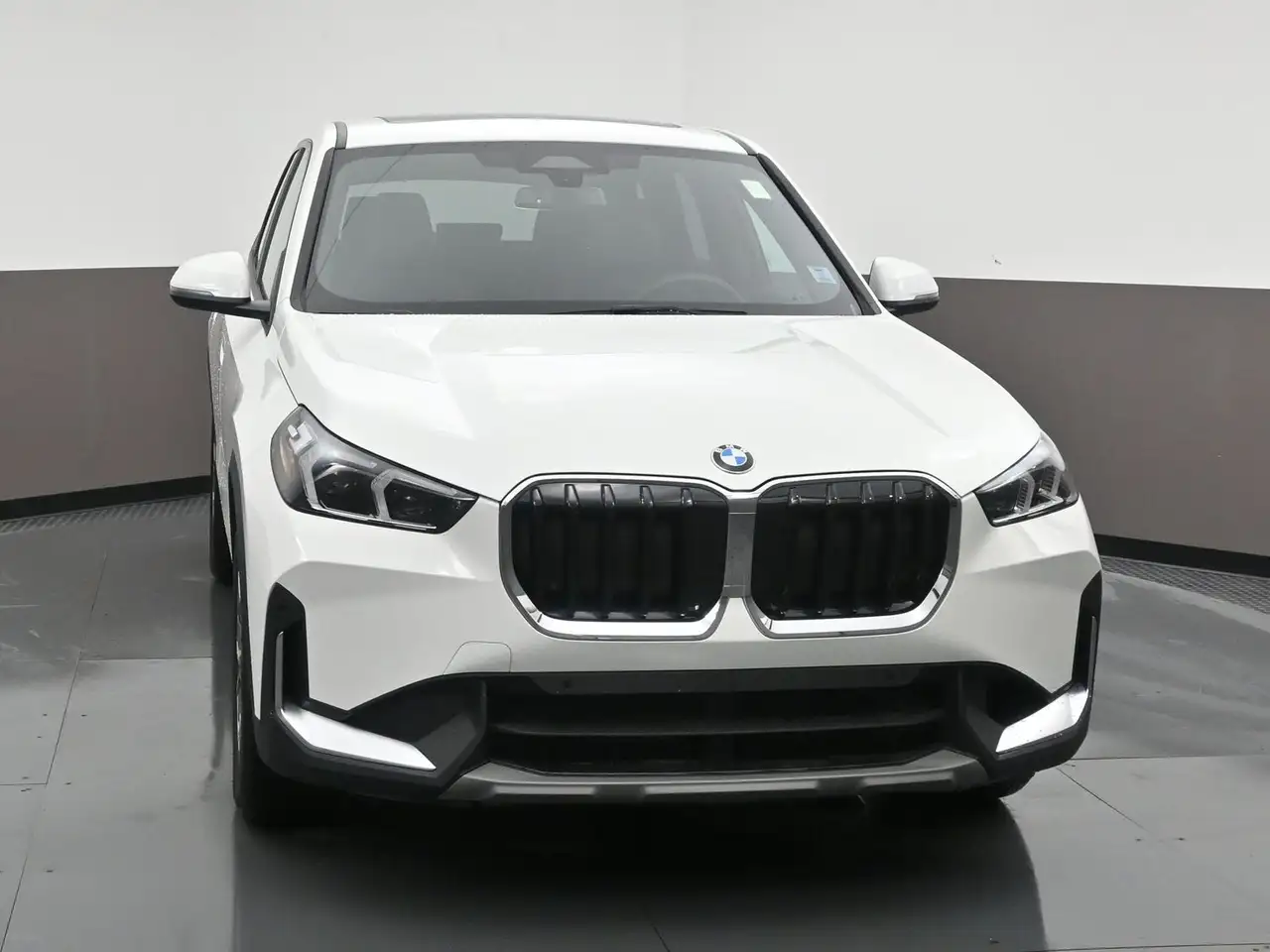 BMW X1 снимка BMW X1