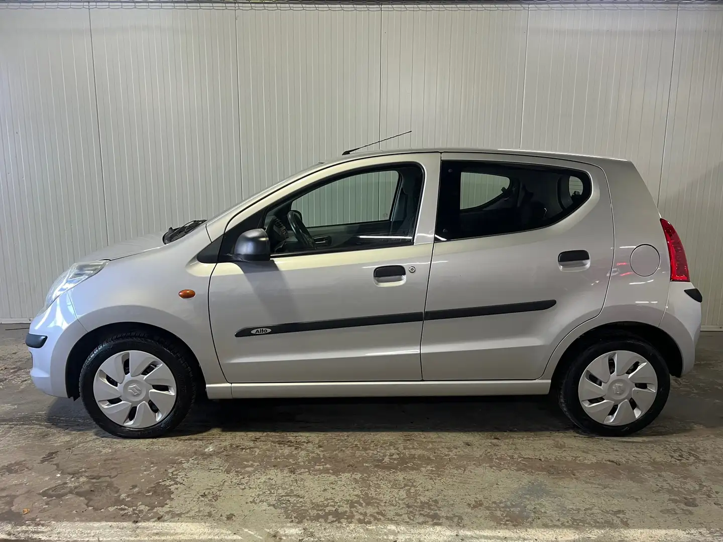 Suzuki Alto 1.0 Comfort Gris - 2