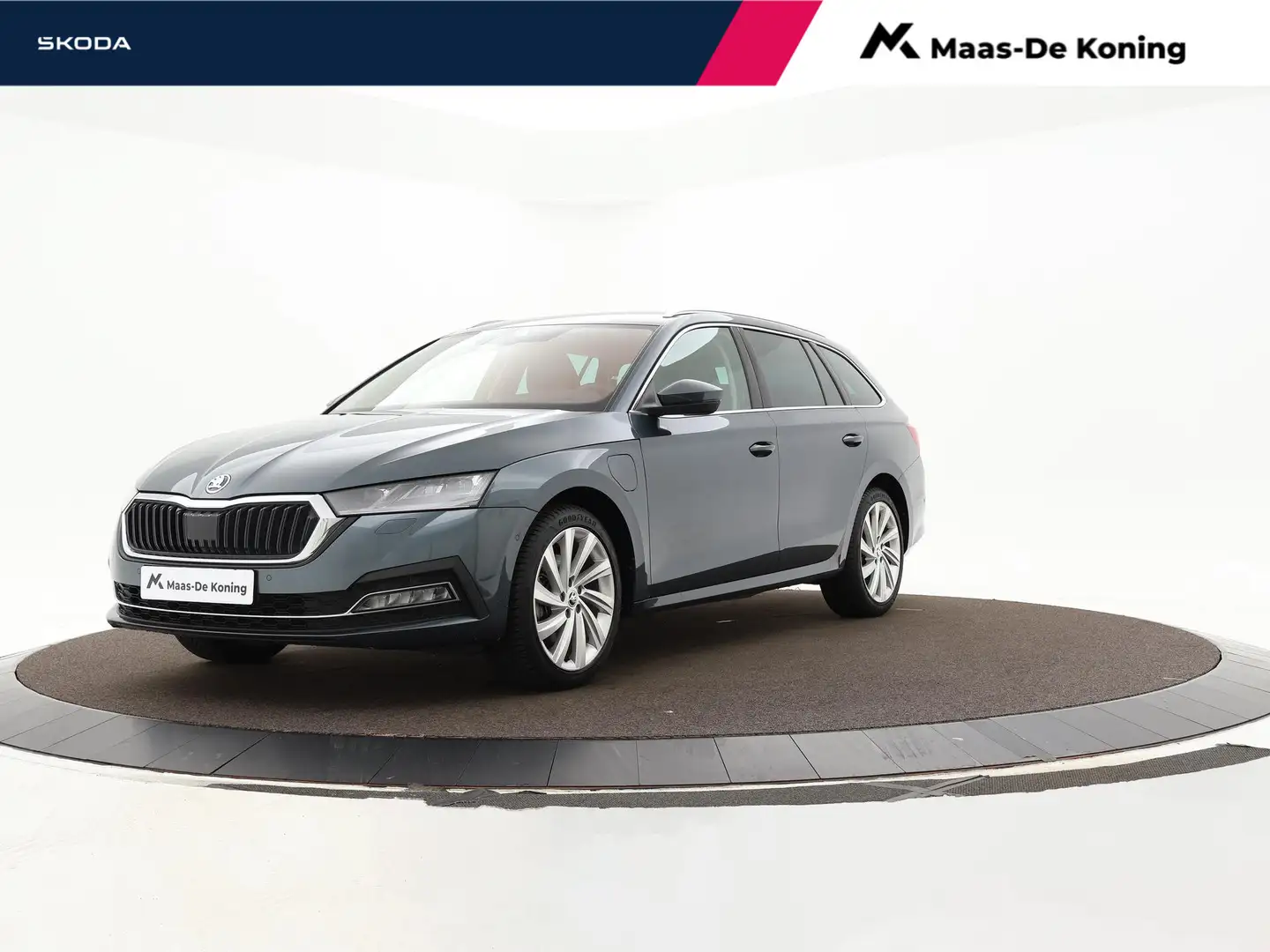 Skoda Octavia Combi 1.4 Tsi 204pk DSG iV PHEV Business Edition p Grijs - 1