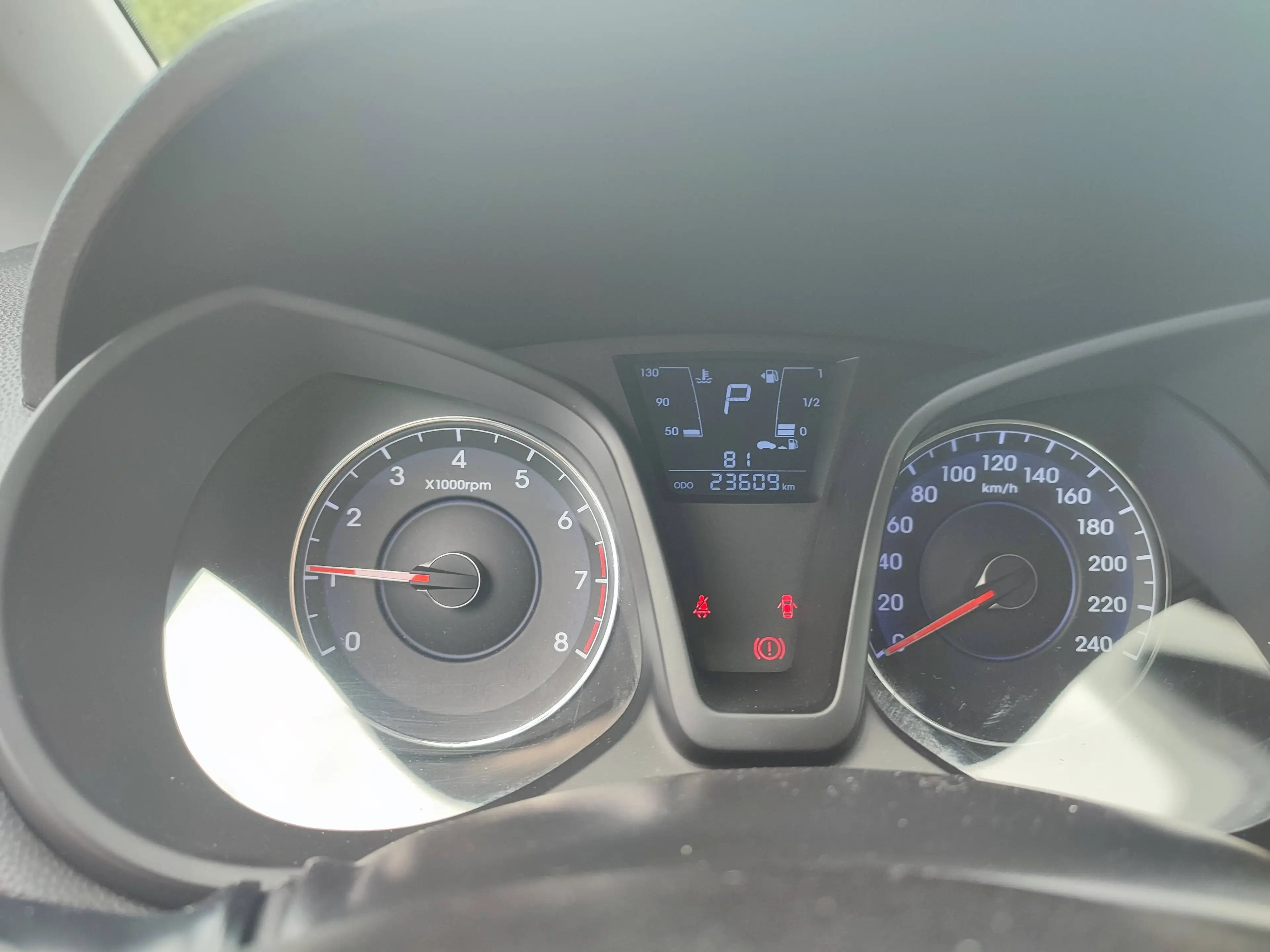 Hyundai iX20 ix20 1.6 Automatik/Navi+Cam/Alu/Allwetterreif — photo 9