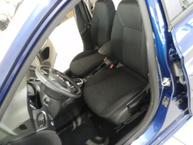 Opel Astra view 12