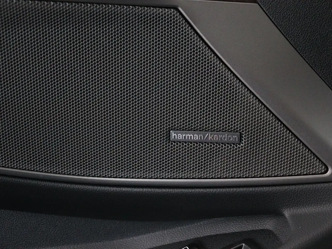 BMW 3 Series 2026 — фото 11