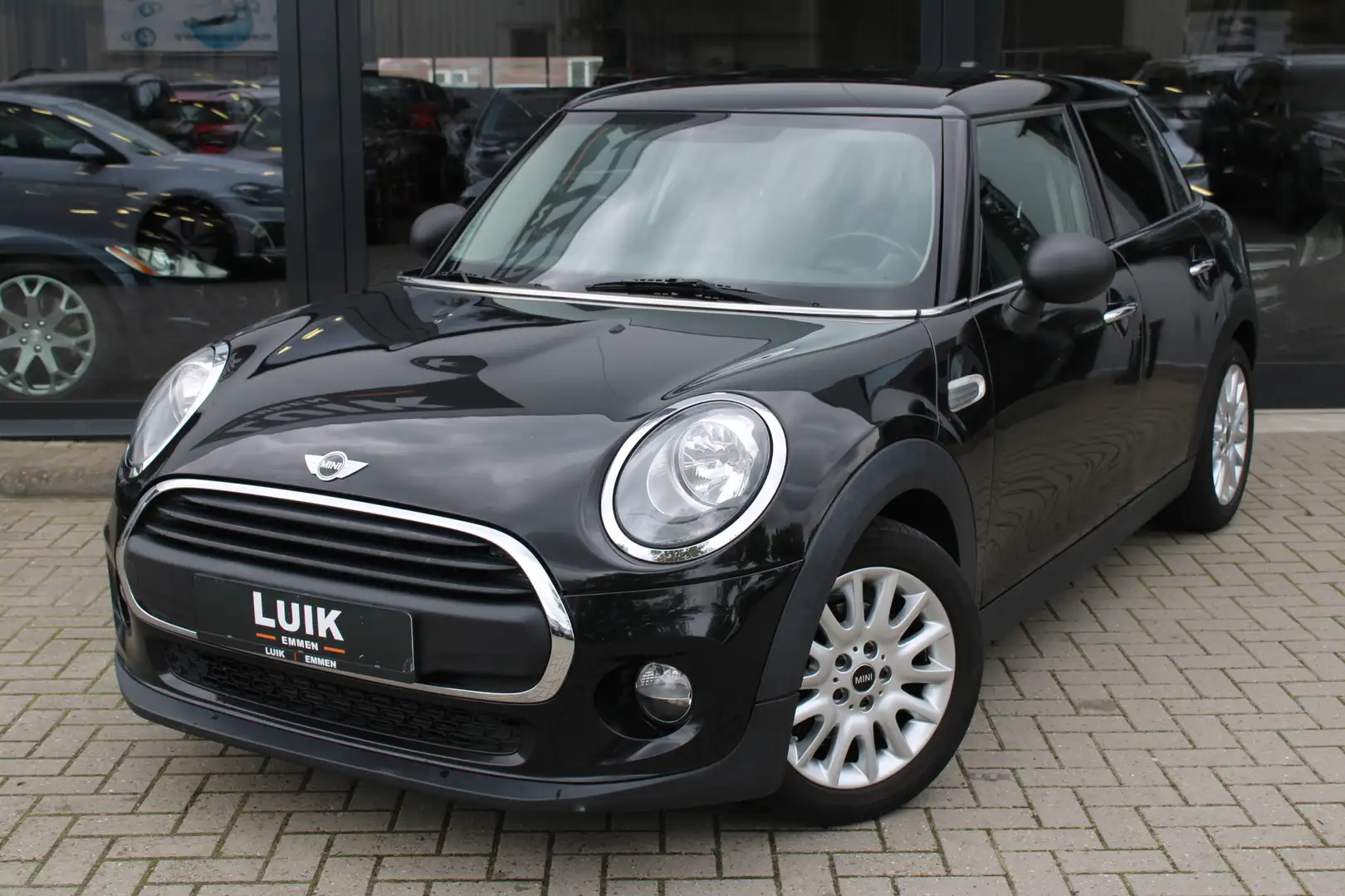 MINI One Mini 1.2 5-deurs + AIRCO + LM VELGEN + MINI CONNEC Zwart - 2