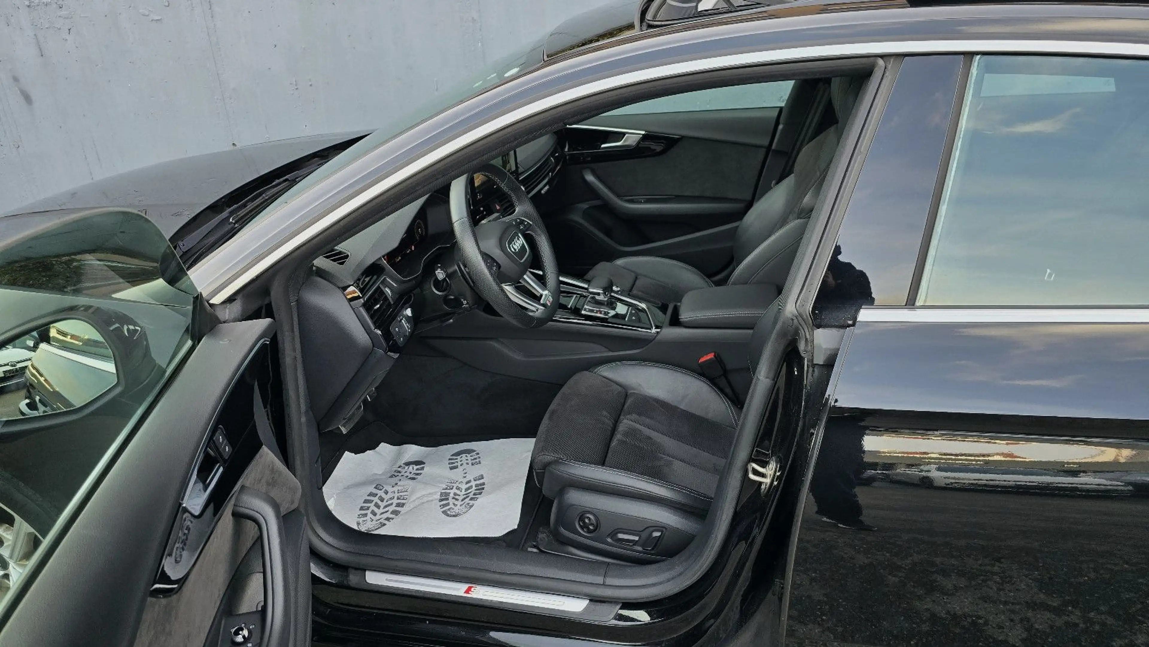 Audi A5 45 TFSI S tronic quat 3 x S line Pano/Matrix — photo 6