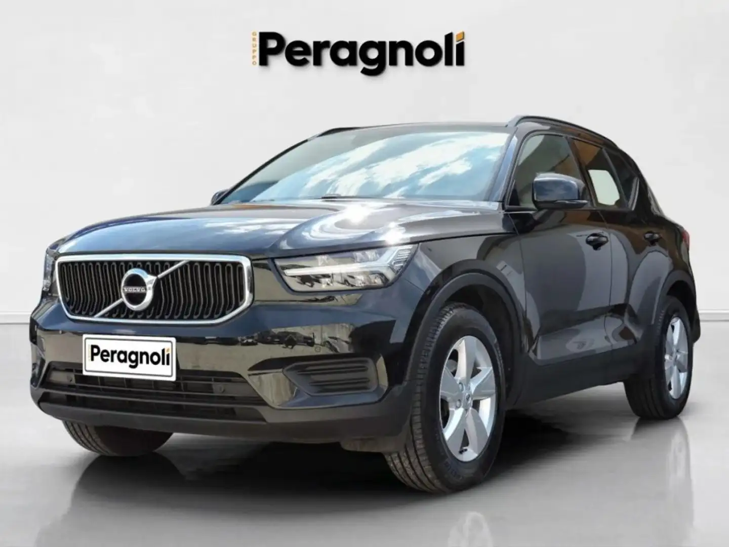 Volvo XC40 T2 MOMENTUM CORE AUTOMATICA Negro - 1