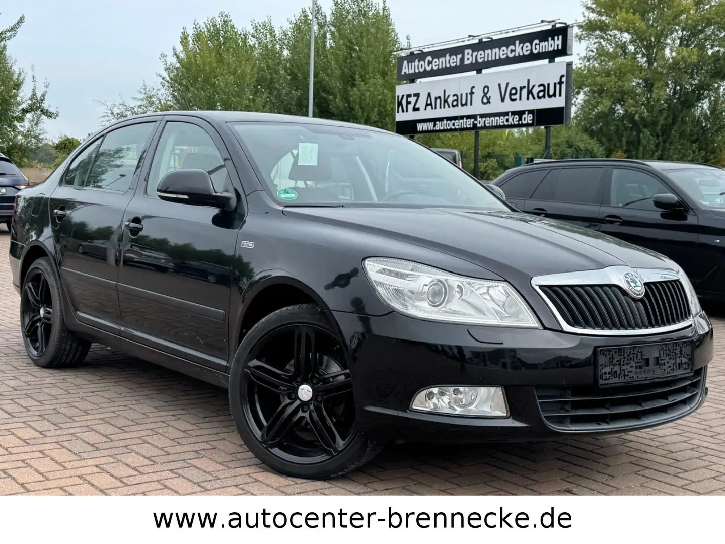 Skoda Octavia Lim. Ambiente 1.4 Ltr Schwarz - 1