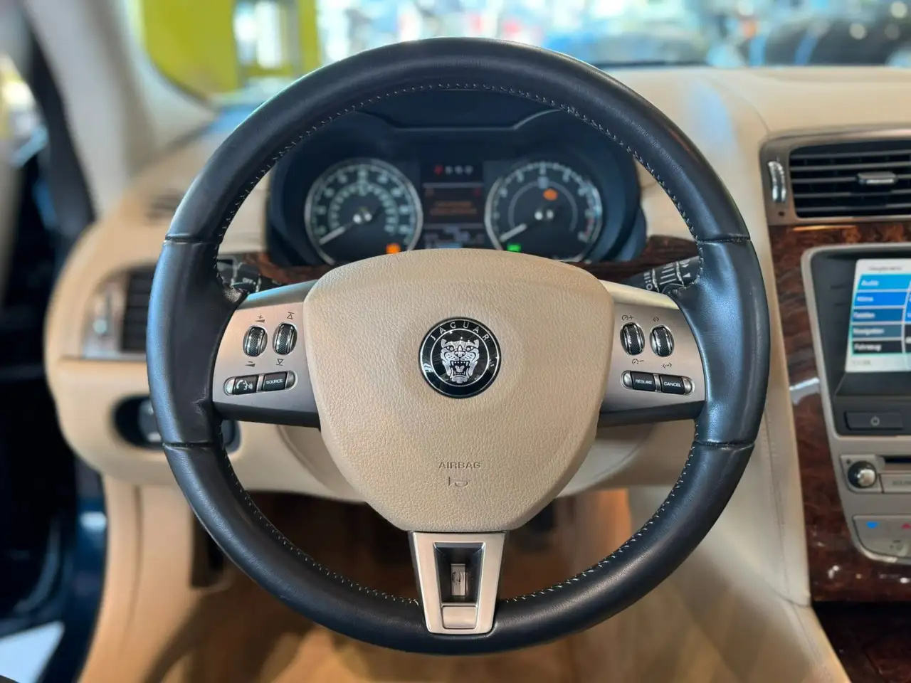 JAGUAR XK CABRIOLET 4.2 V8 298ch BVA Sièges sport cuir chauffants, PDC