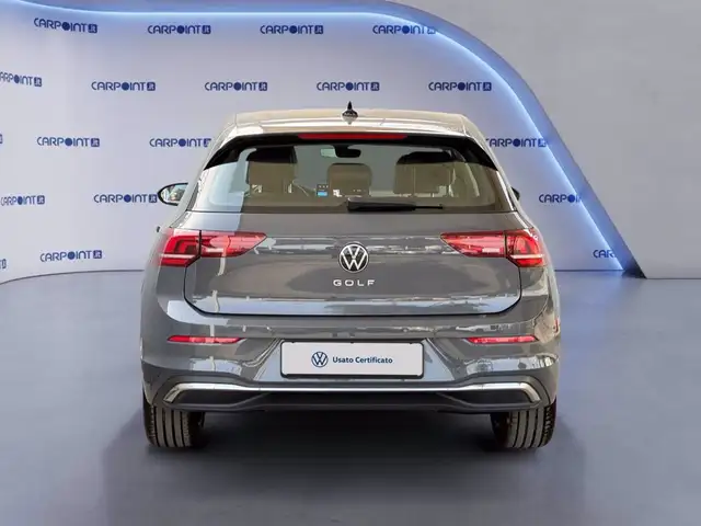 Volkswagen Golf view 5