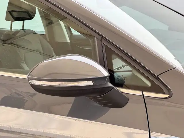 Volkswagen Golf view 16