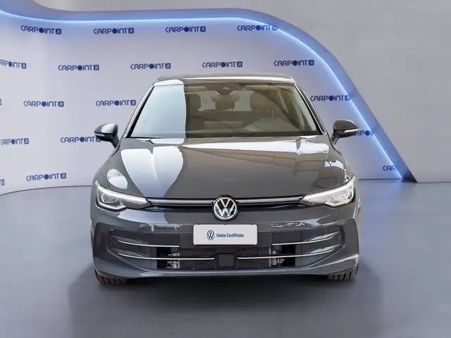 Volkswagen Golf view 3