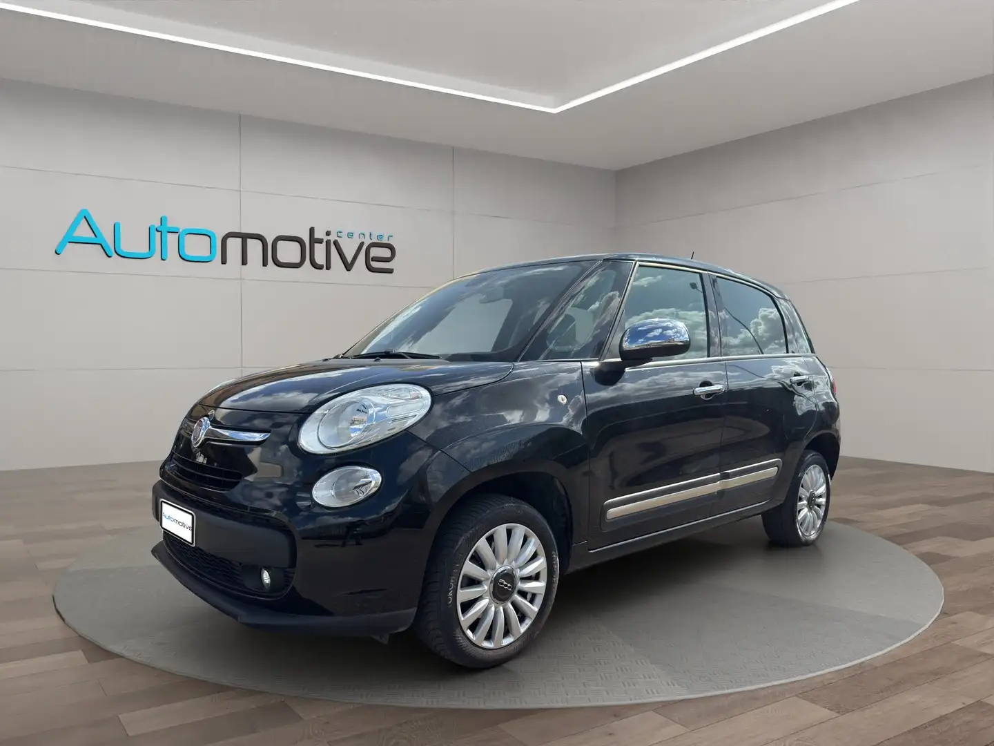 Fiat 500L 500L 2012 0.9 t.air t. natural power Pop Star 80cv Schwarz - 1