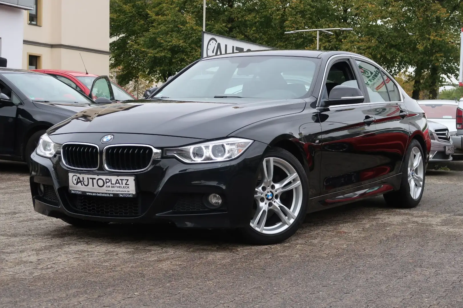 BMW 330 d *1.HAND *M-SPORTPAKET *XENON *ALCANTARA Negro - 1
