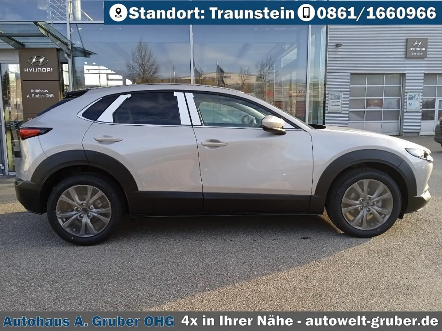 Mazda CX-30 e-SKYACTIV X 186ps Automatik Centre-line + DESIGN- Plateado - 2