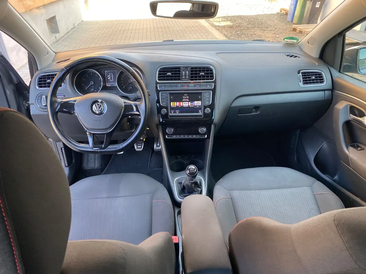 Volkswagen Polo 1.0 Sound 4-türig LED SHZ PDC Alu Gris - 2