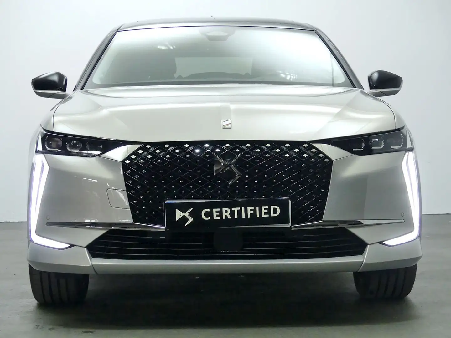 DS Automobiles DS 4 1.6 E-TENSE 225 RIVOLI AUTO 225 5P Gris - 2