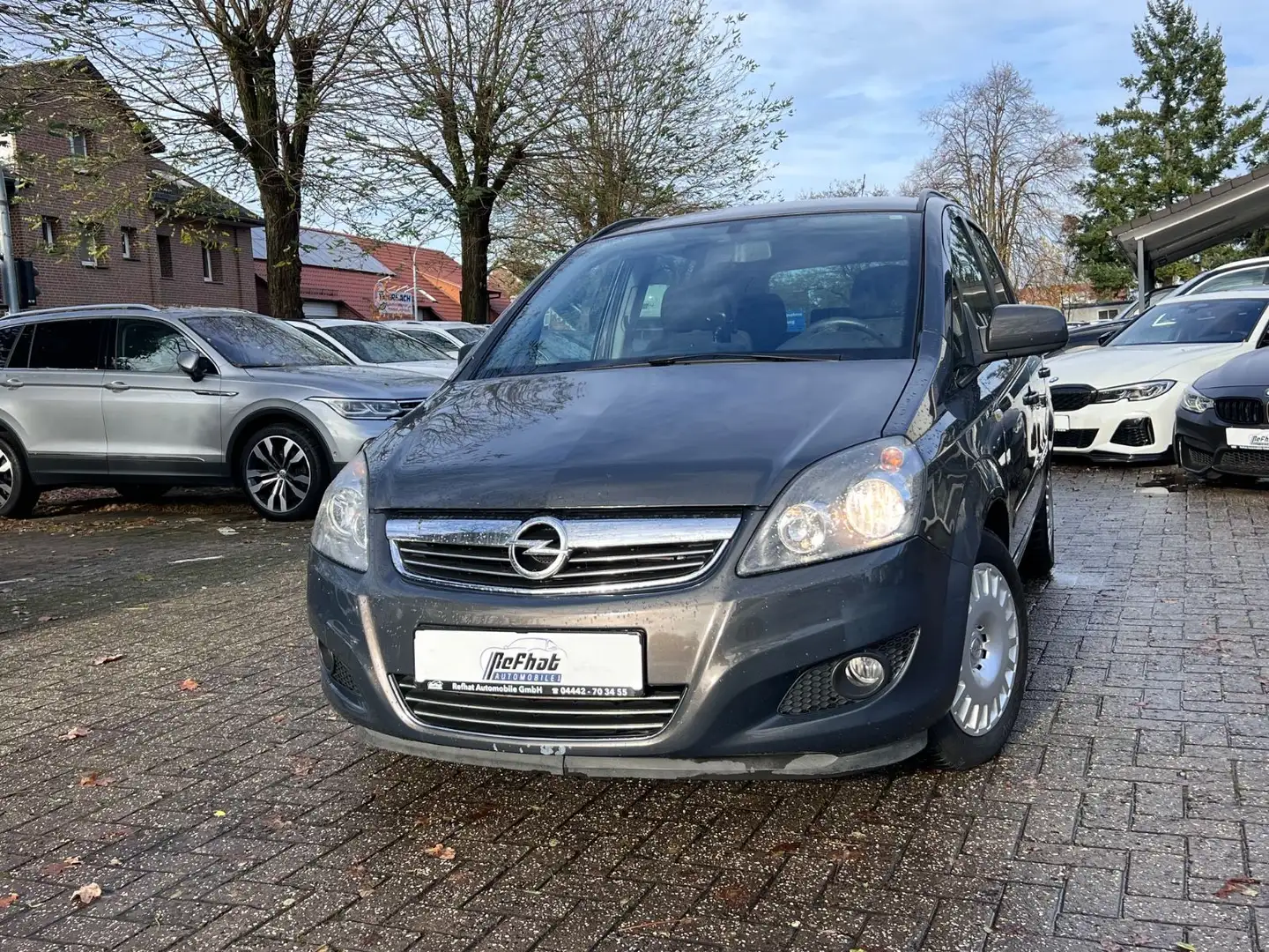 Opel Zafira B Family 7-Sitzer Grau - 1