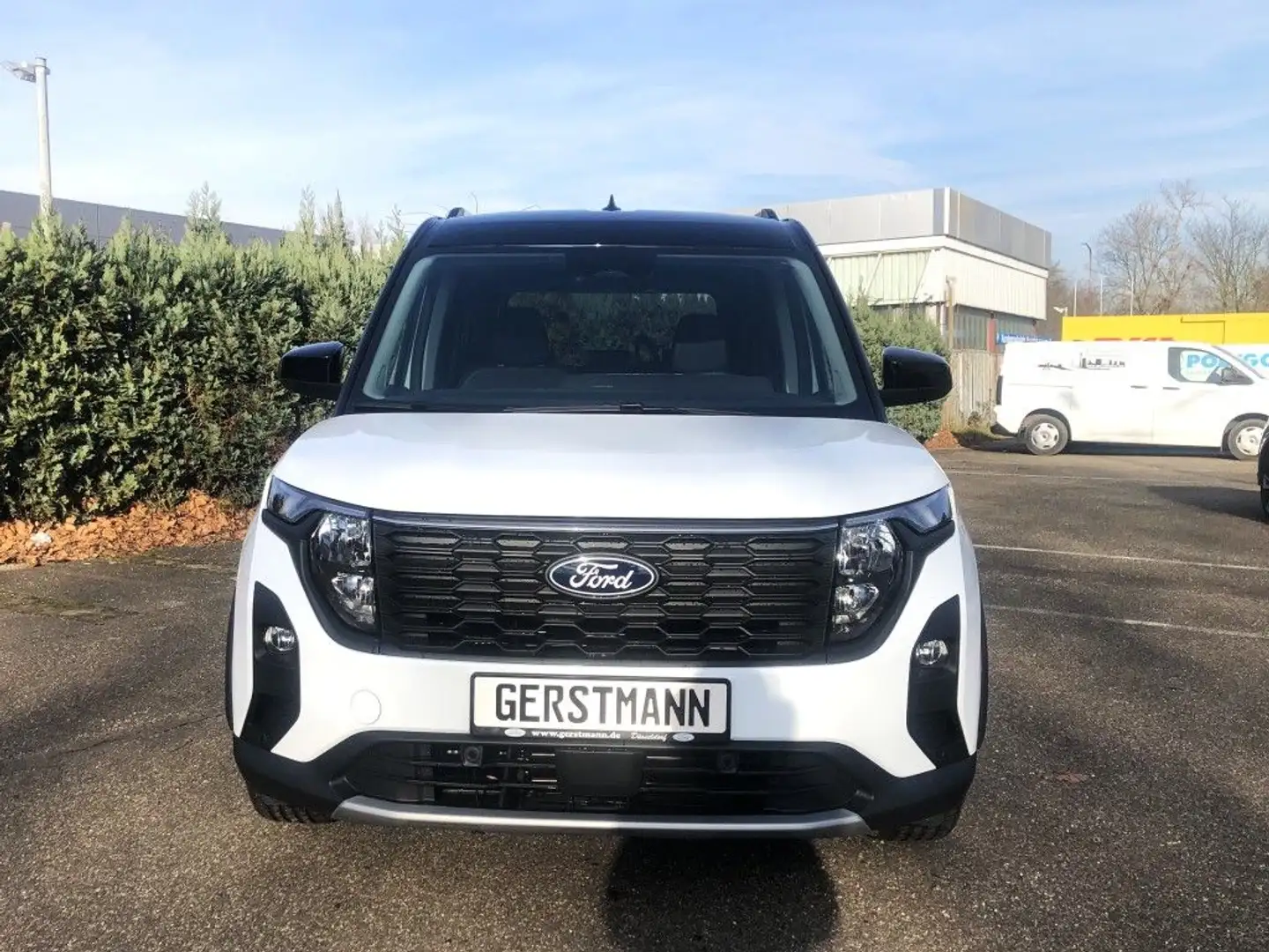 Ford Tourneo Courier 1.0 EcoBoost Aut. ACTIVE weiss/schwarz Weiß - 2