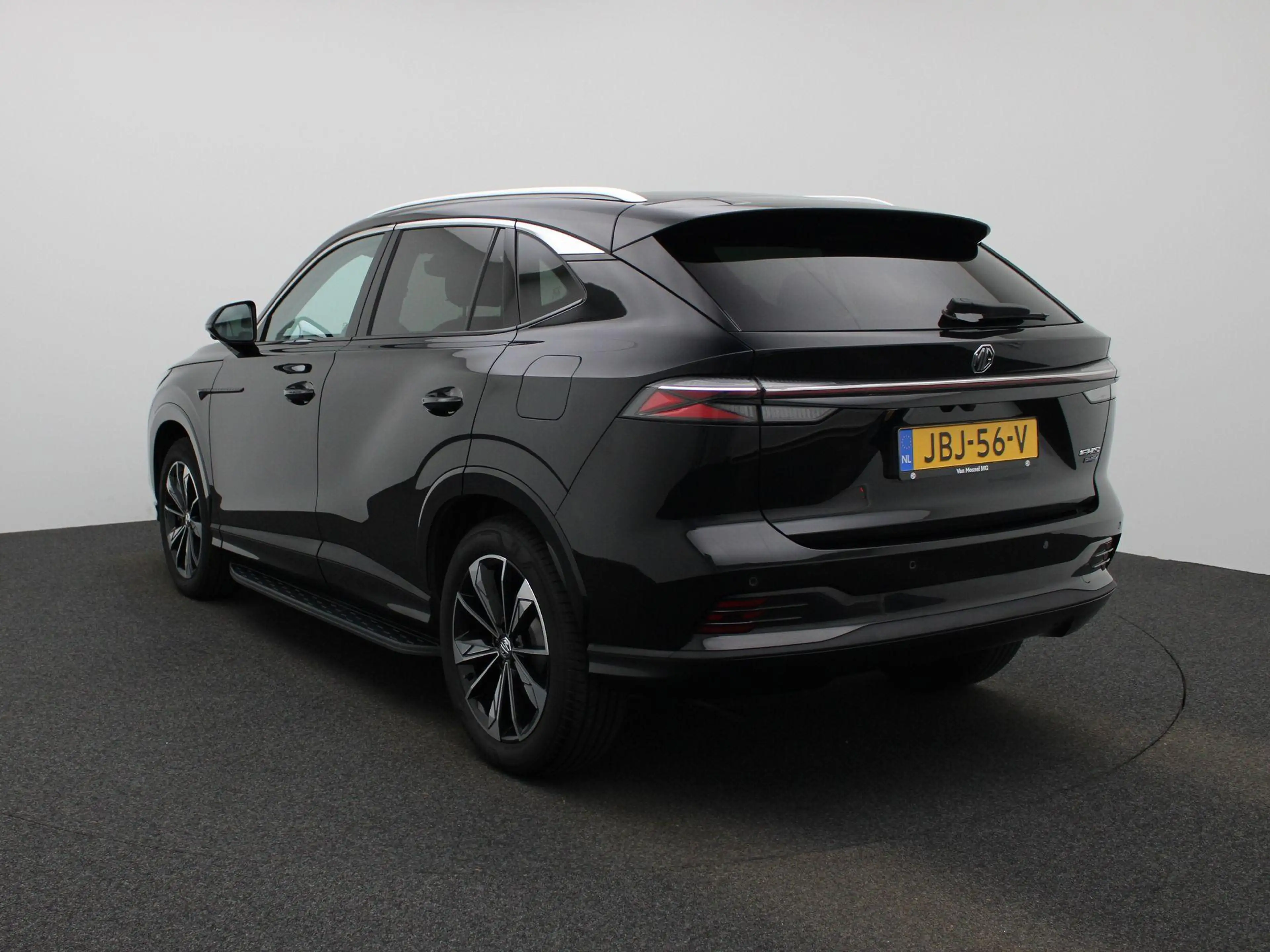 MG HS MG PHEV 1.5 Luxury — photo 2