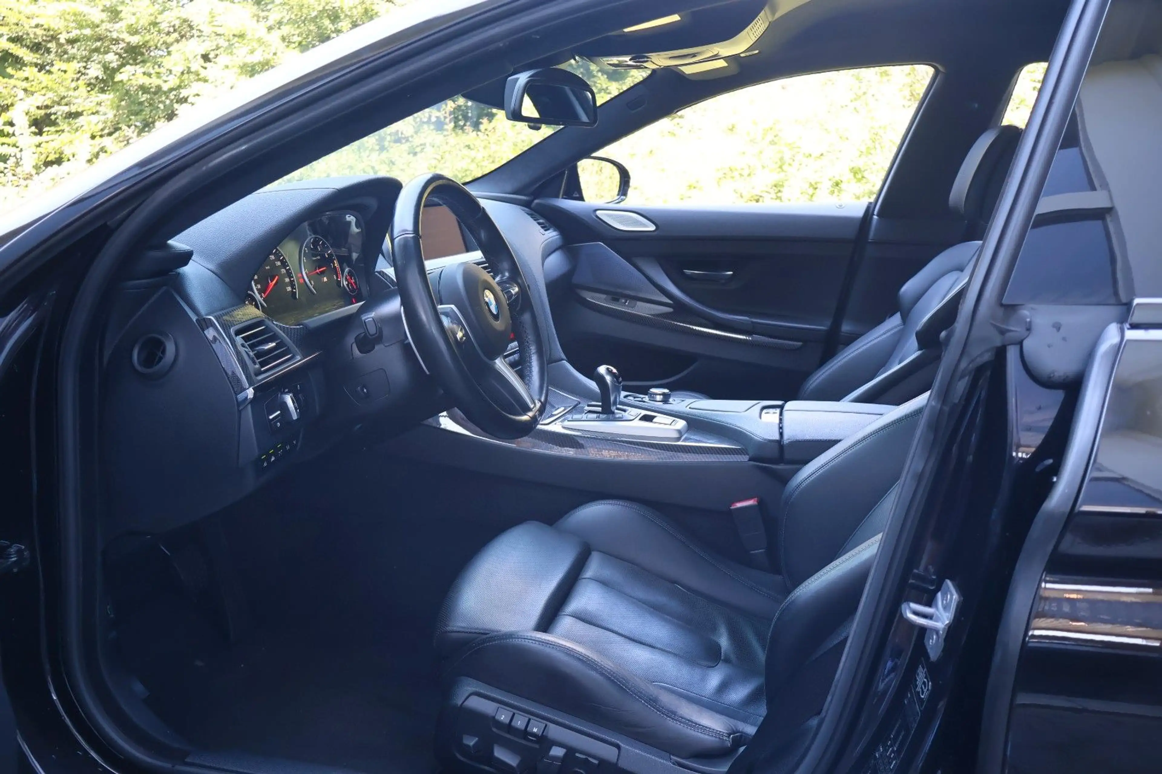 BMW M6 Gran Coupé/INDIVIDUAL/NIGHTVISION/360°/B&O — photo 11
