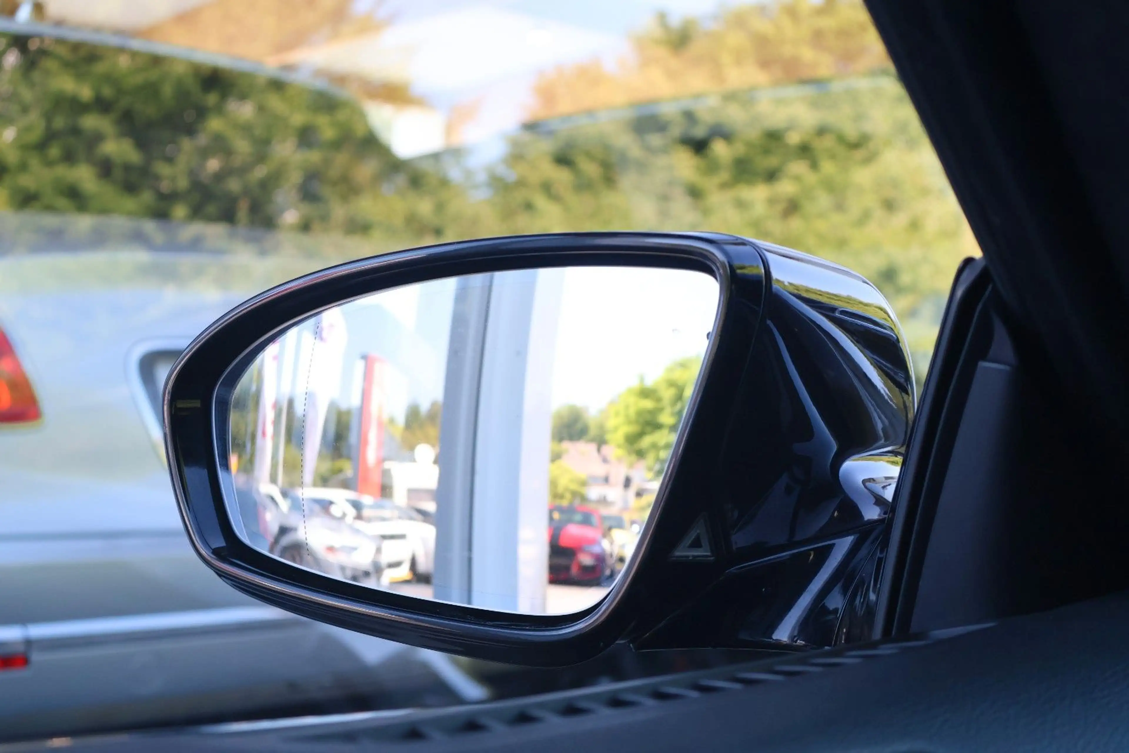 BMW M6 Gran Coupé/INDIVIDUAL/NIGHTVISION/360°/B&O — photo 9