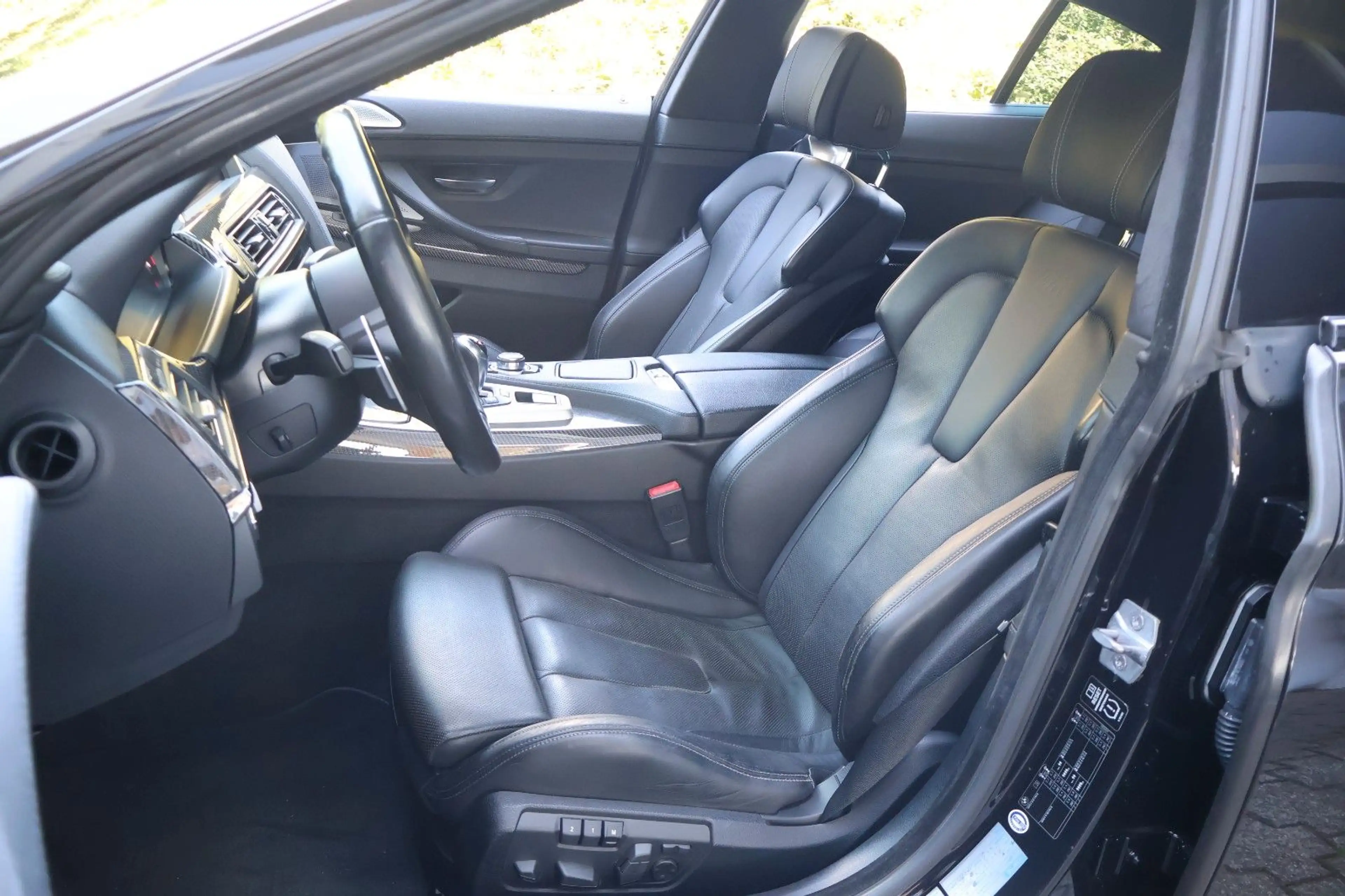 BMW M6 Gran Coupé/INDIVIDUAL/NIGHTVISION/360°/B&O — photo 12