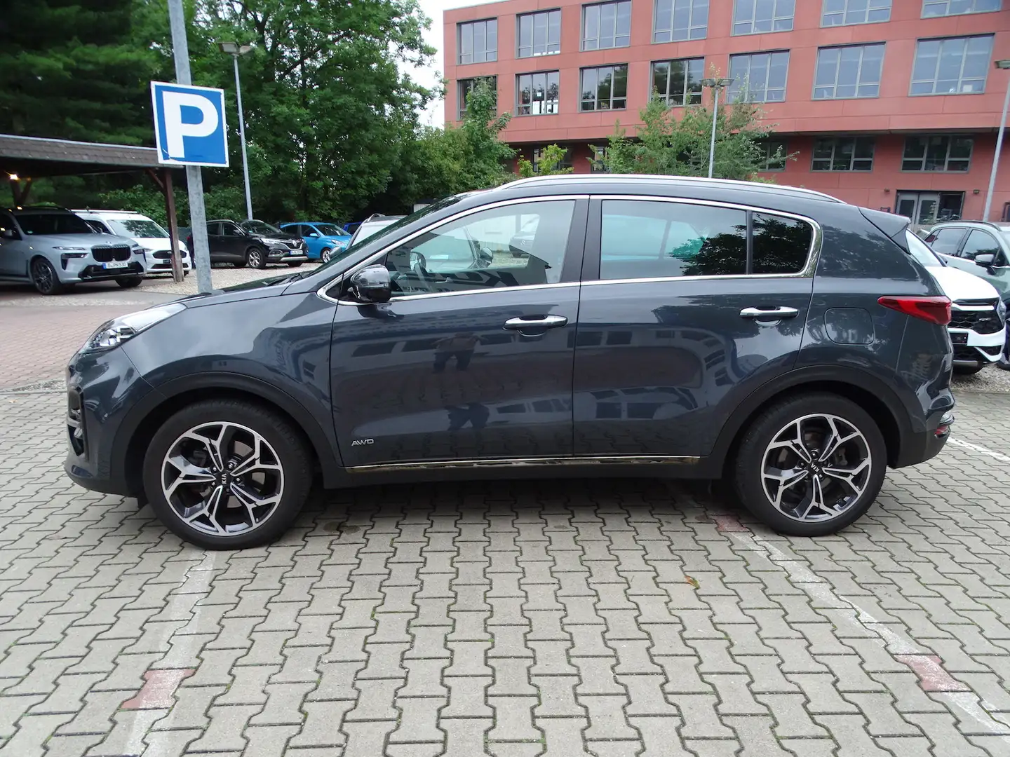 Kia Sportage 1.6 GT-Line 4WD Automatik Gris - 2