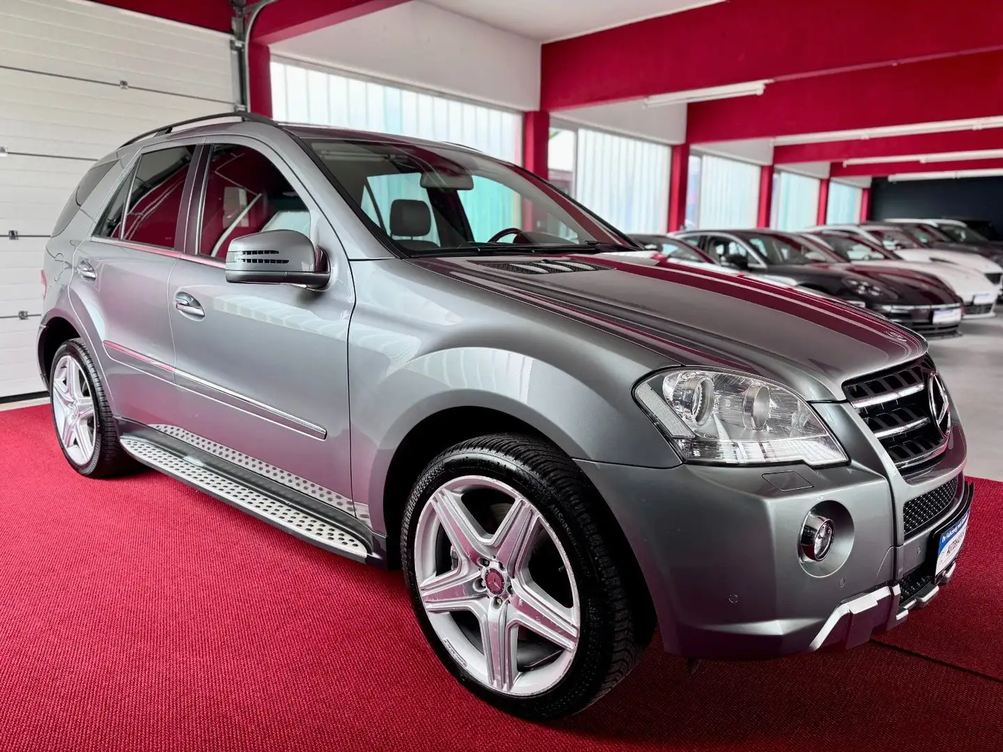 Mercedes-Benz ML 500 AMG Edition1 AHK Kamera Airmatic KeylesGo Šedá - 2