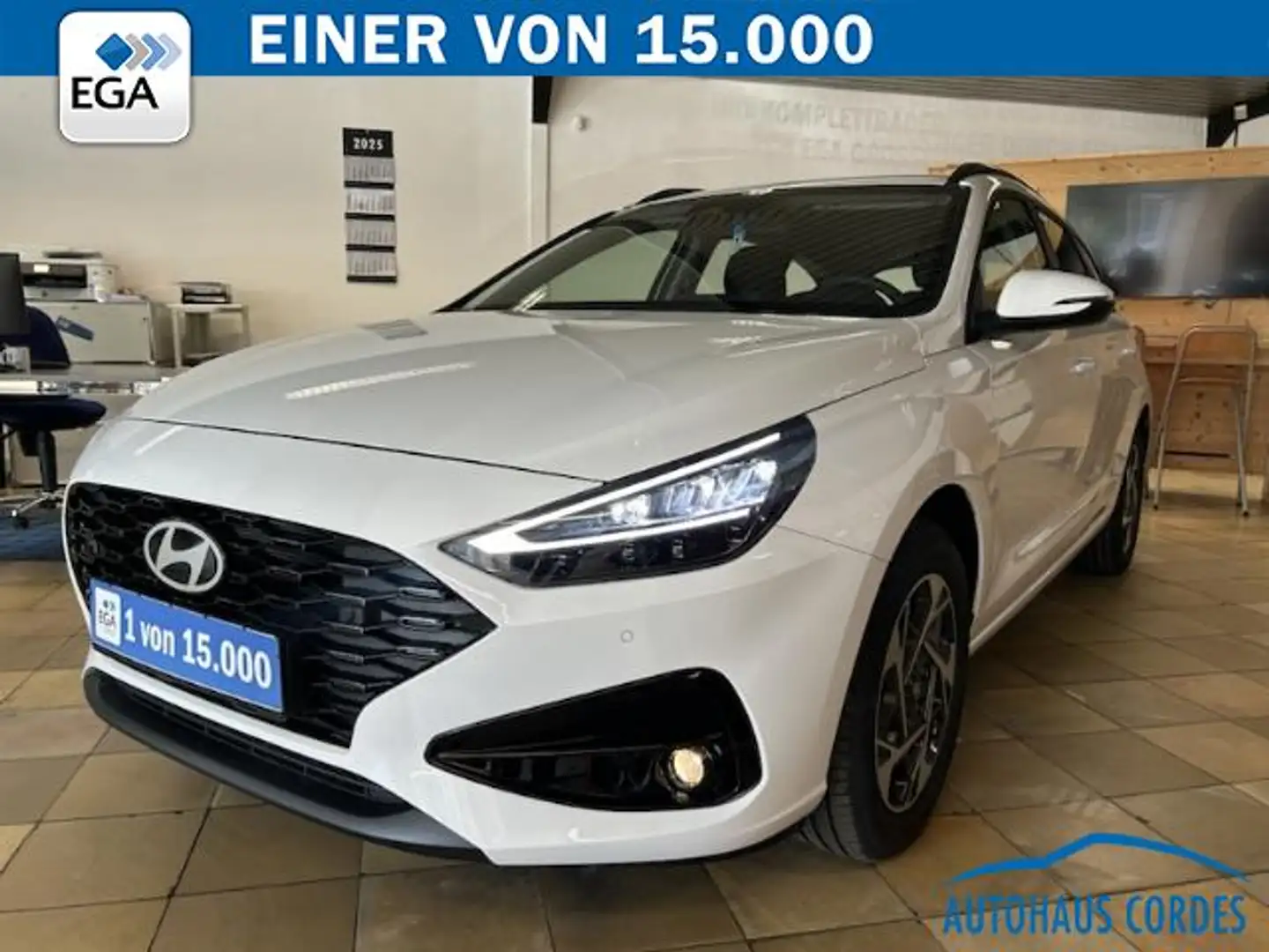 Hyundai i30 KOMBI 1.5 DPI SONDERMODELL GO NAVI*SHZG*LED*PDC*R- Blanc - 1