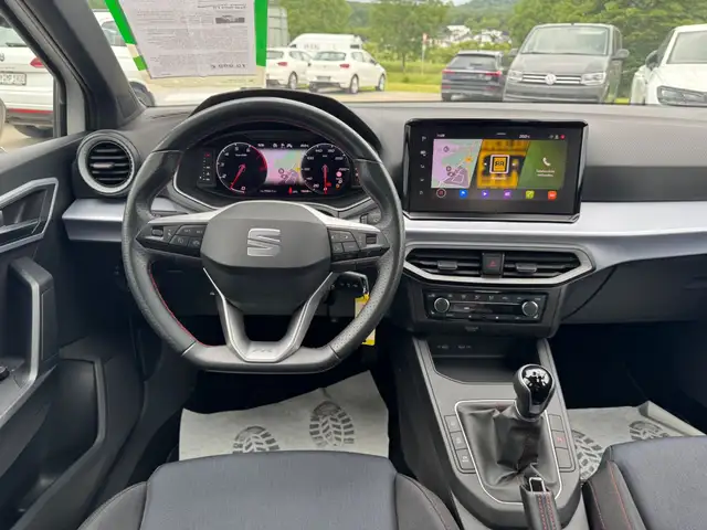 Seat Ibiza view 11