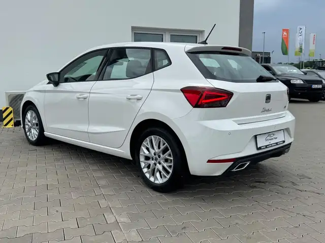 Seat Ibiza view 5