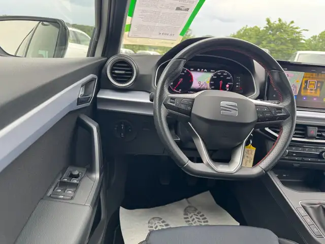 Seat Ibiza view 13