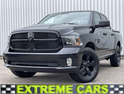 Dodge RAM SLT CLASSIC 6 Persoons Night Crew Cab 4x4