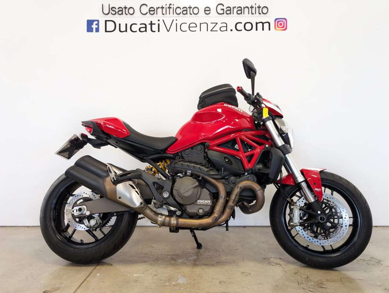 Ducati Monster 821 STRIPES