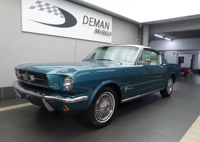 Ford Mustang Fastback * manual gearbox * 200 c.i. * matching
