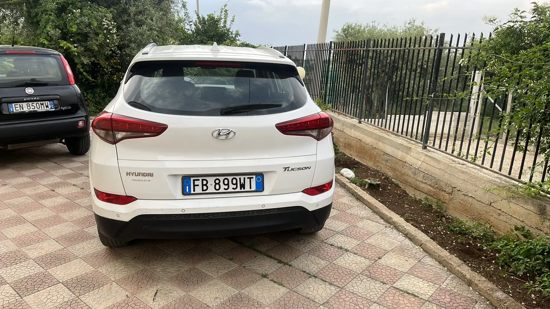 Hyundai TUCSON 2.0 crdi Dynamic 5p - 1