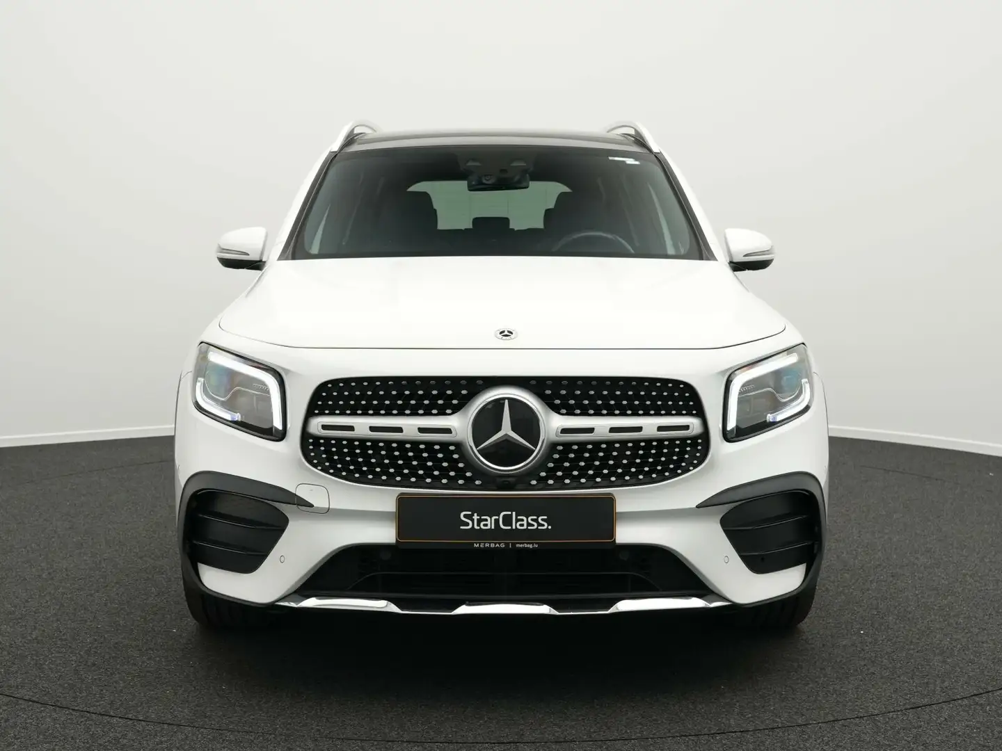 Mercedes-Benz GLB 250 GLB 250 4MATIC AMG-Line Pano+AHK+Burm+ 7Sitzer LED Bílá - 2