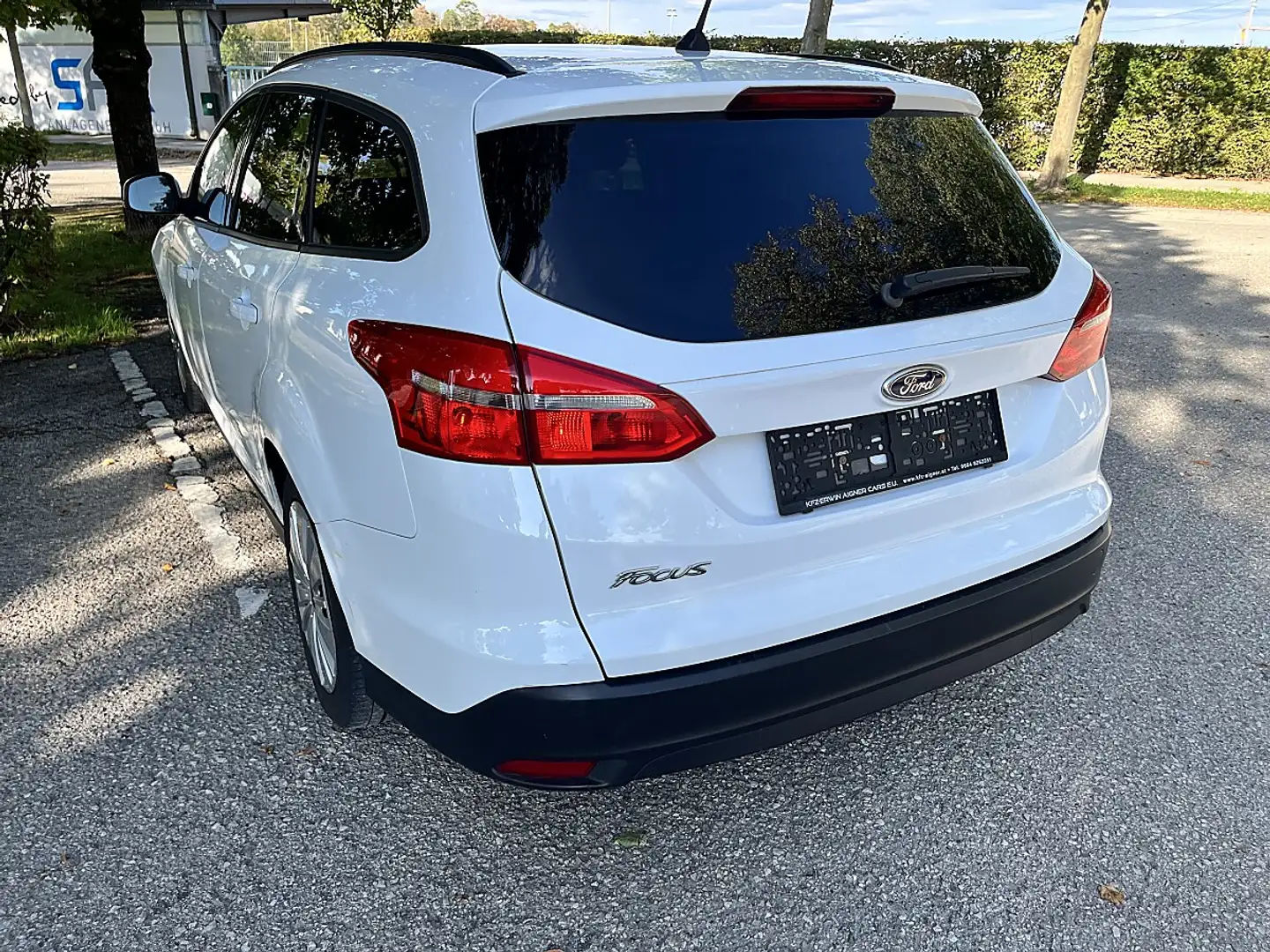 Ford Focus 1.6 Ti-VCT Trend Weiß - 2