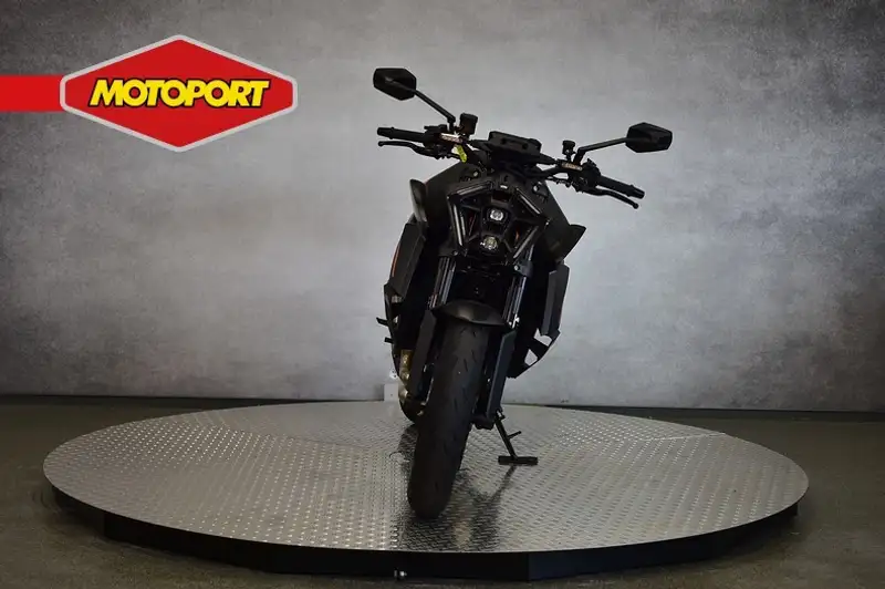 KTM 1390 Super Duke R - foto 3