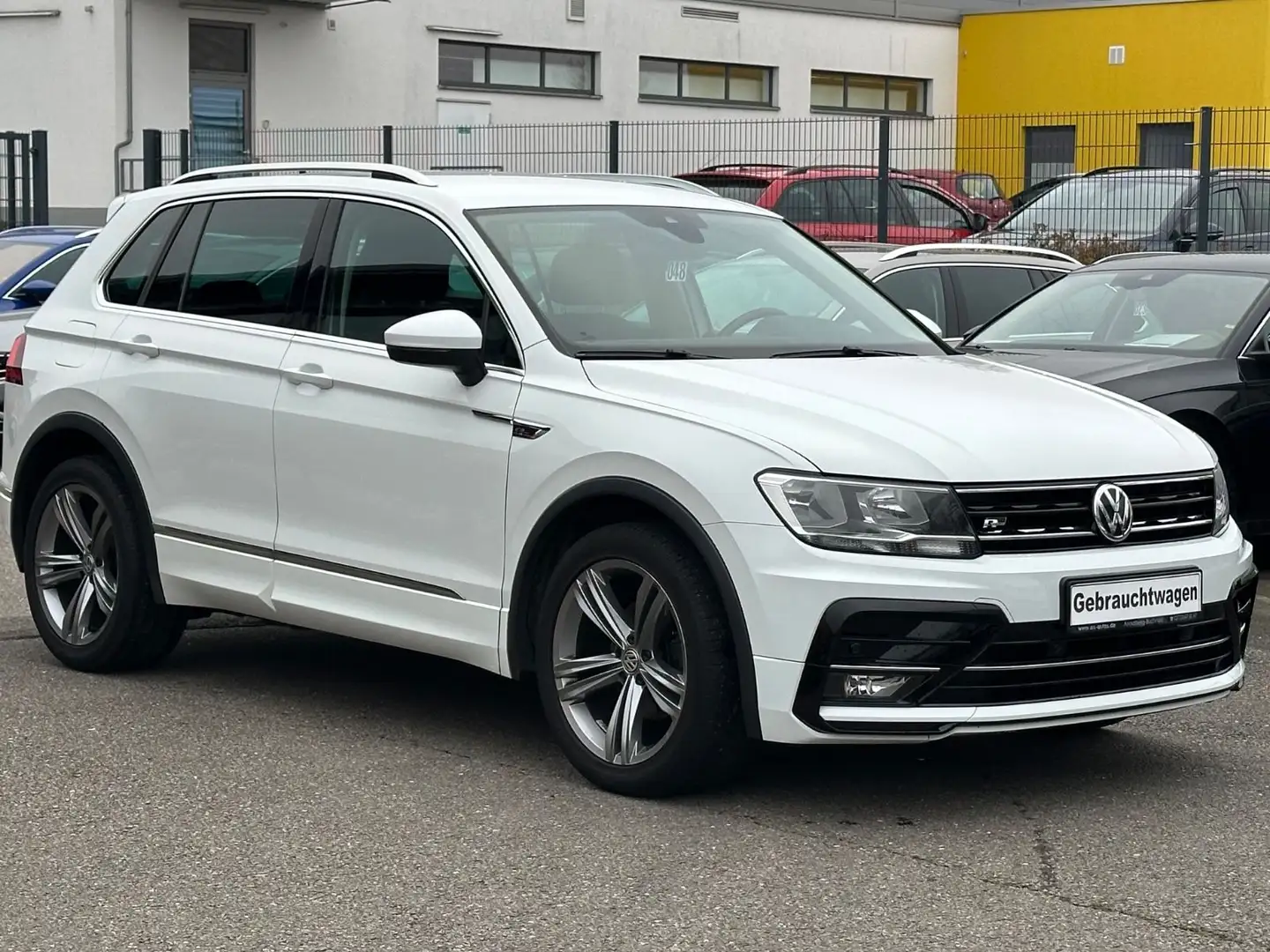 Volkswagen Tiguan R-Line Comfortline 1.4TSI 19" PDC Sitzhzg Weiß - 2