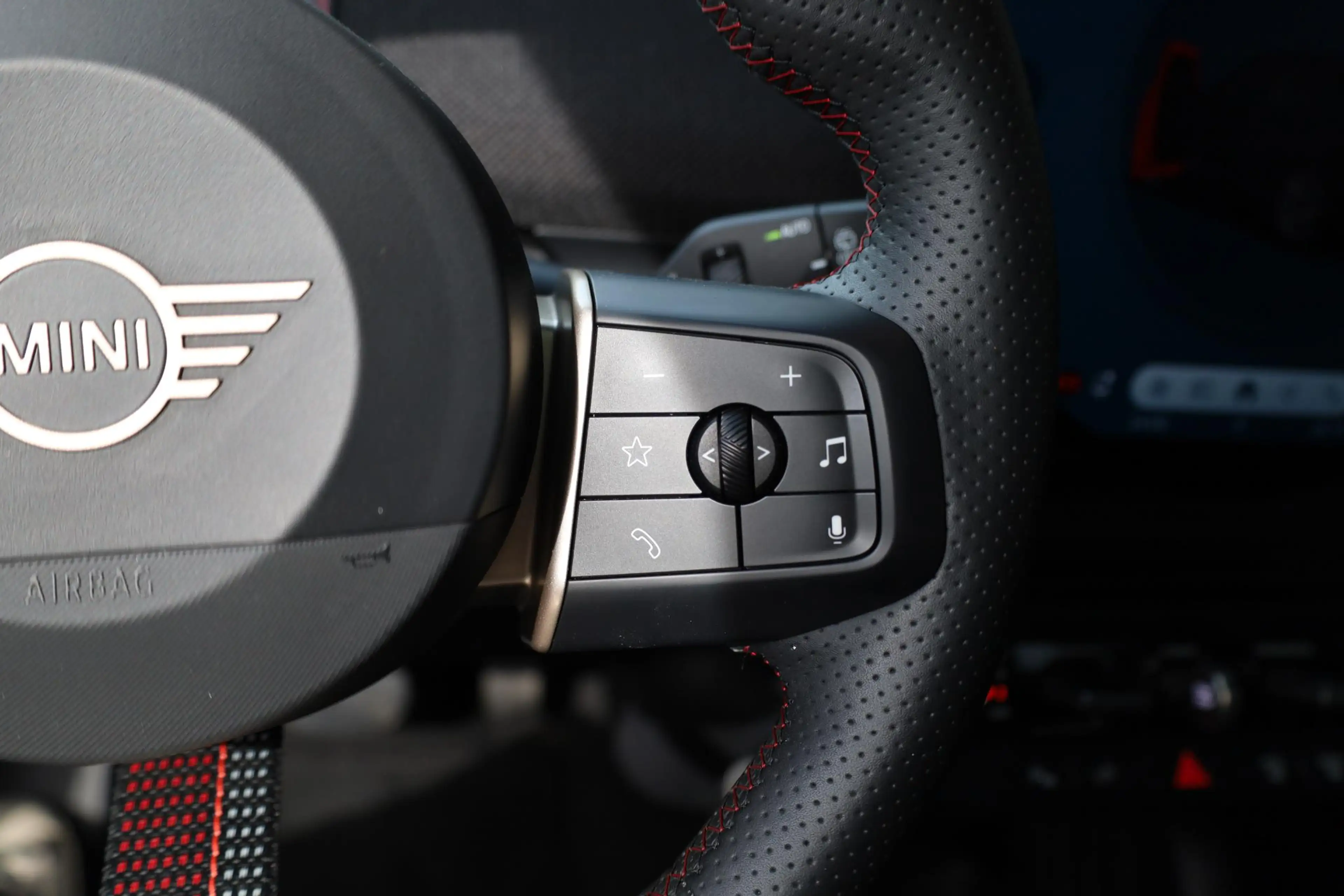 MINI Aceman E John Cooper Works | Pakket M | Panorama Dak | He — photo 10
