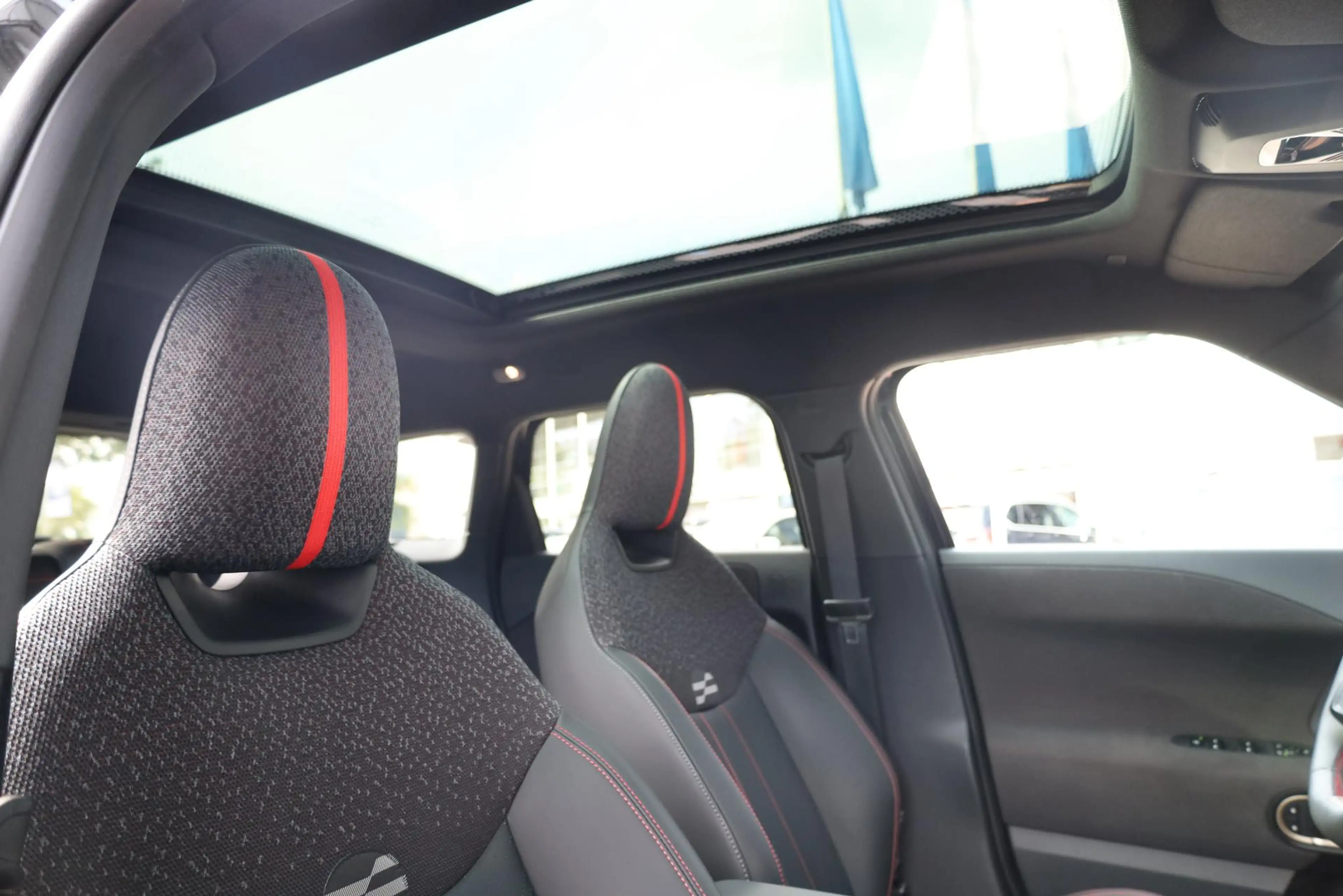 MINI Aceman E John Cooper Works | Pakket M | Panorama Dak | He — photo 14