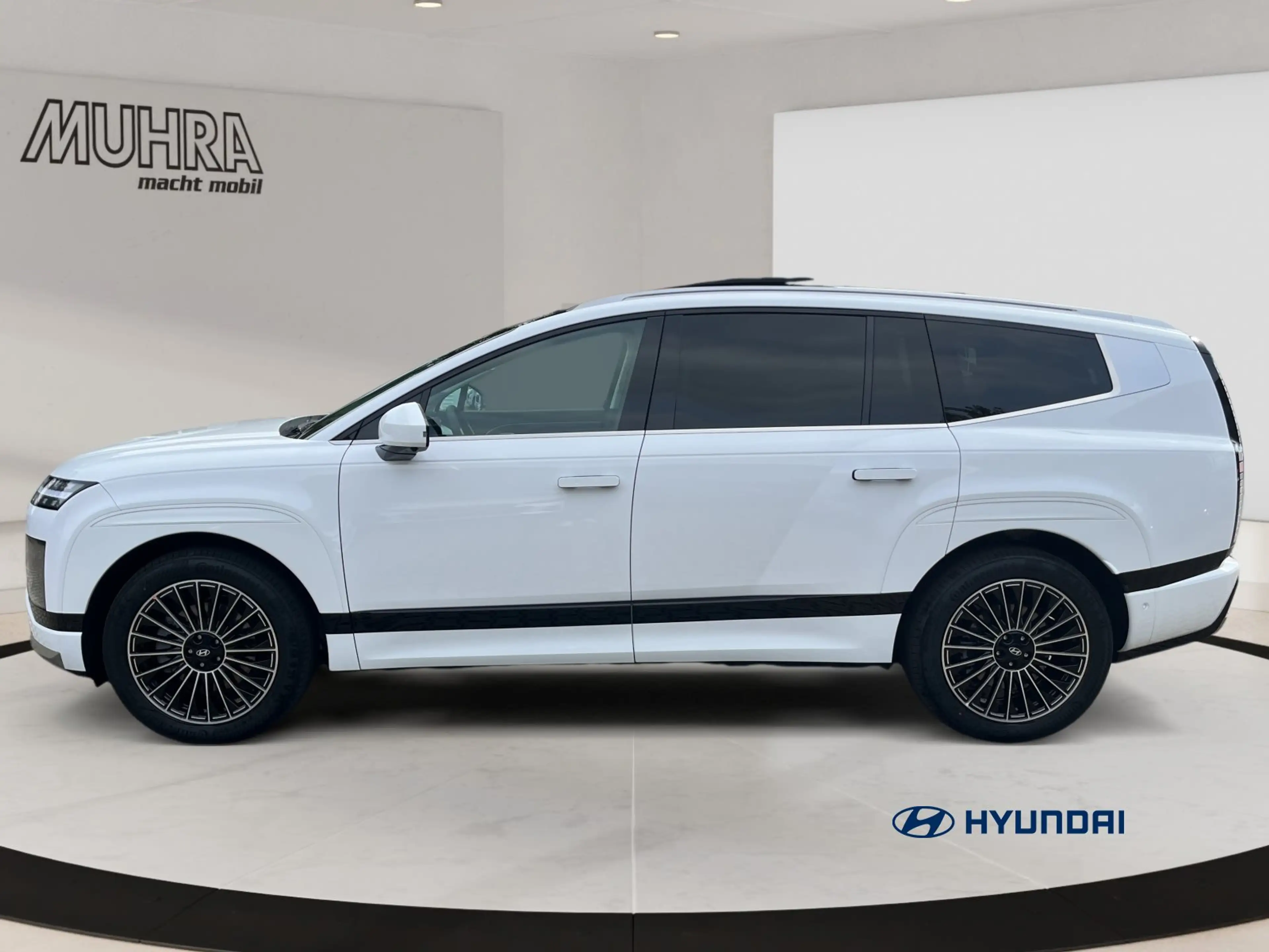 Hyundai IONIQ 9 UNIQ 4WD 6-SITZER RELAX PANORAMA ALLRAD — photo 3