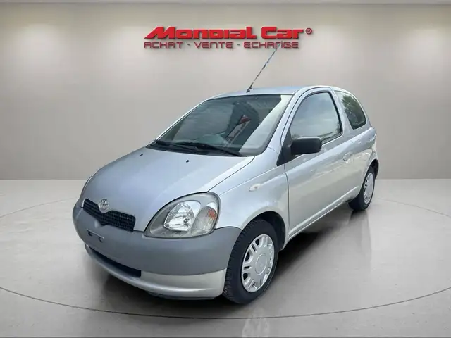1999 Toyota Yaris in Grey for sale