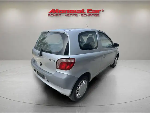 Toyota Yaris view 6