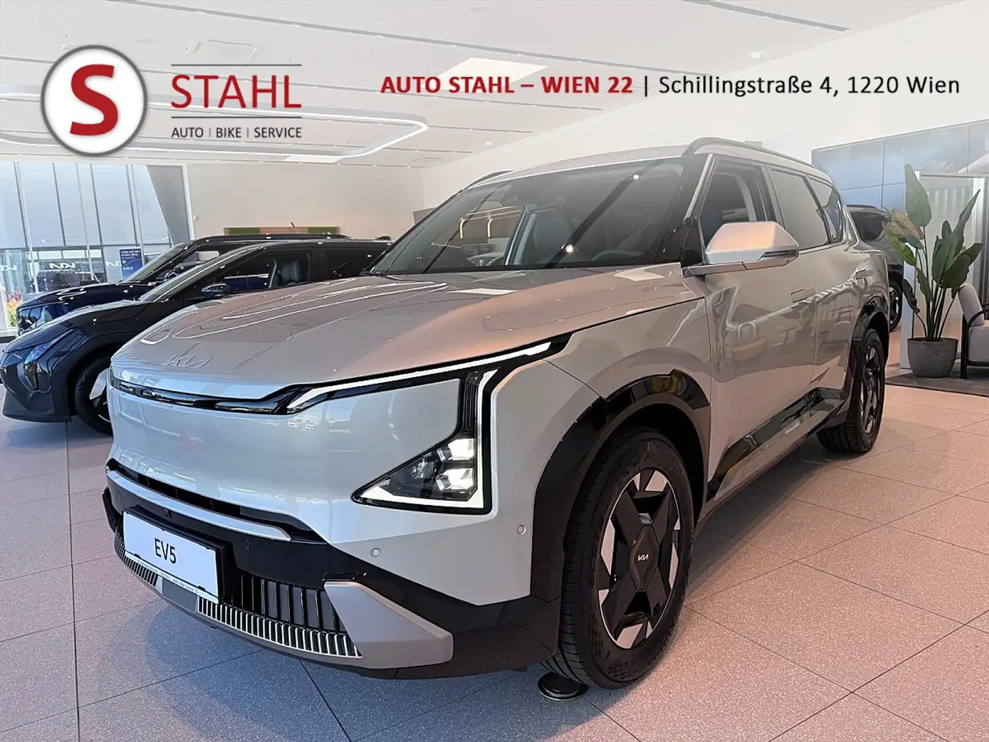 Kia EV5 FWD 81,4kWh Earth Plus Silber - 1
