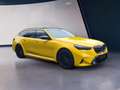 BMW M5 Basis Touring Comfort+DrivAssistPlus+FFC+Pano 5... Gelb - thumbnail 3