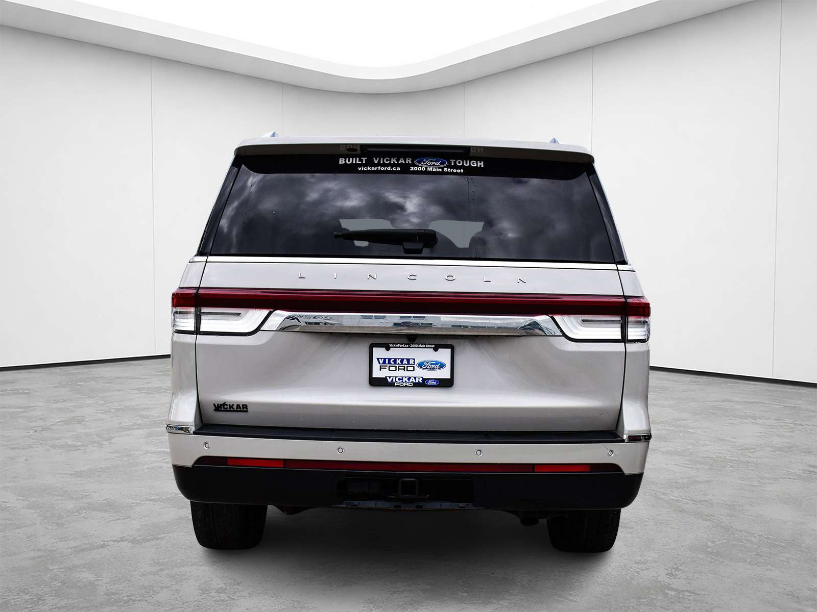 2024 Lincoln Navigator Reserve 4x4 Loaded Powerful Twin Turbo Black Pkg — снимка 5
