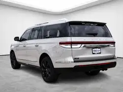 Lincoln Navigator 2024