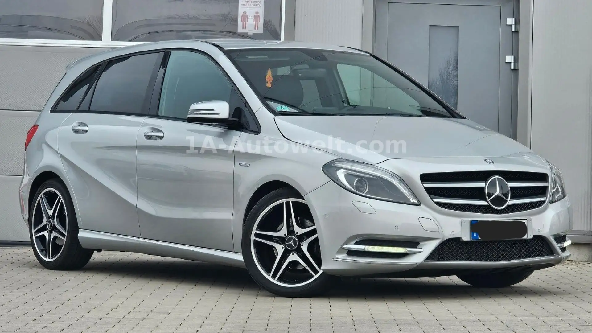 Mercedes-Benz B 200 AMG  Shzg Klima EFH Xenon Argintiu - 1
