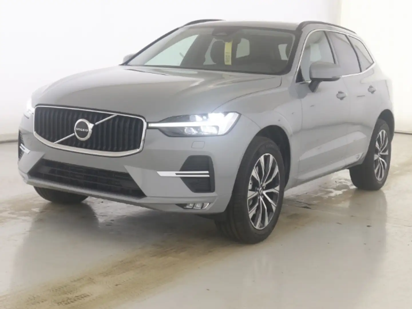 Volvo XC60 Core B5 AWD 19''LM ACC Lenkradhz Harman DAB Active Grau - 1